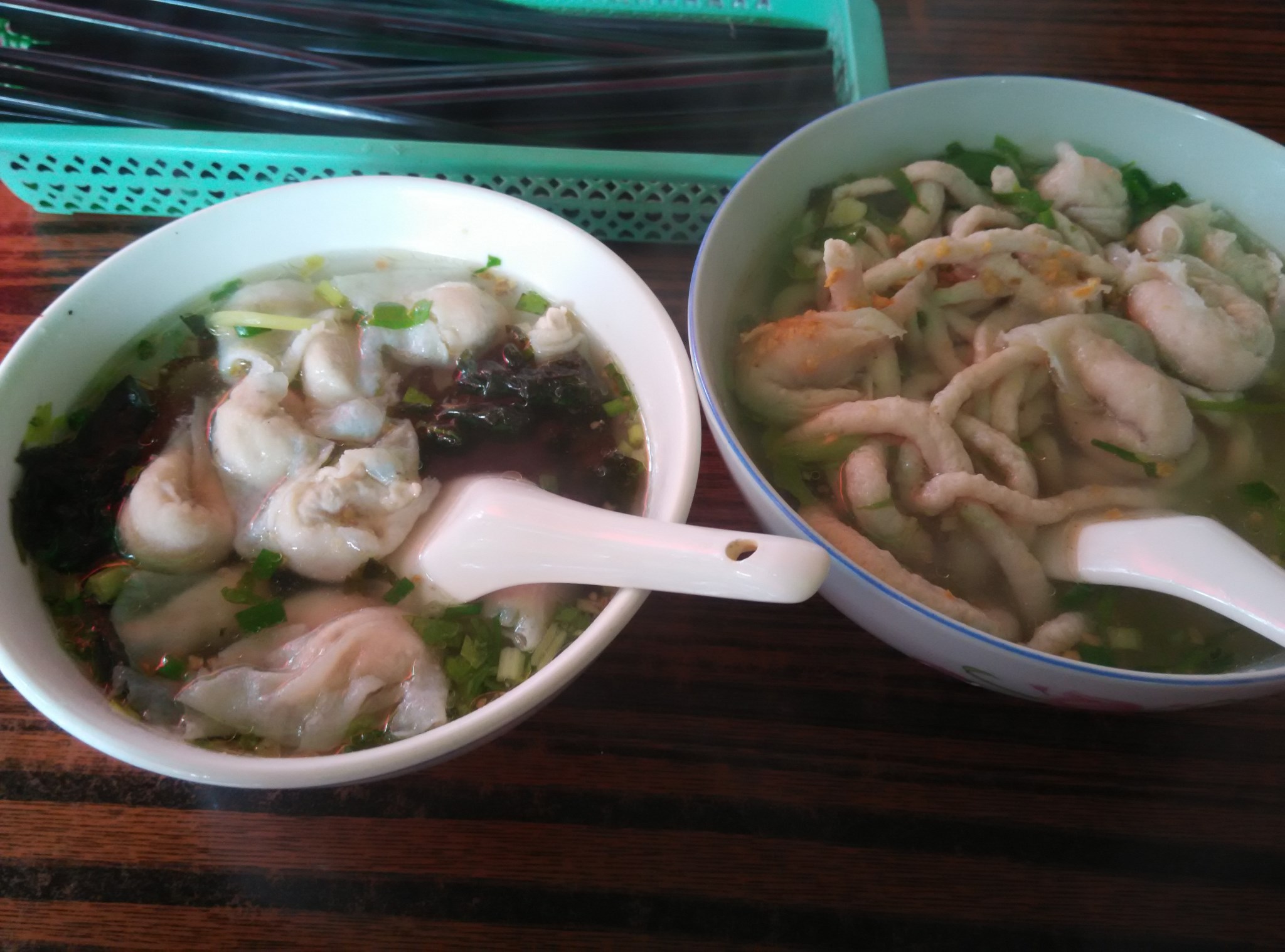 我很喜欢吃沙茶粿条,潮汕每一家牛肉丸都很好吃,之前在广州吃的那些是