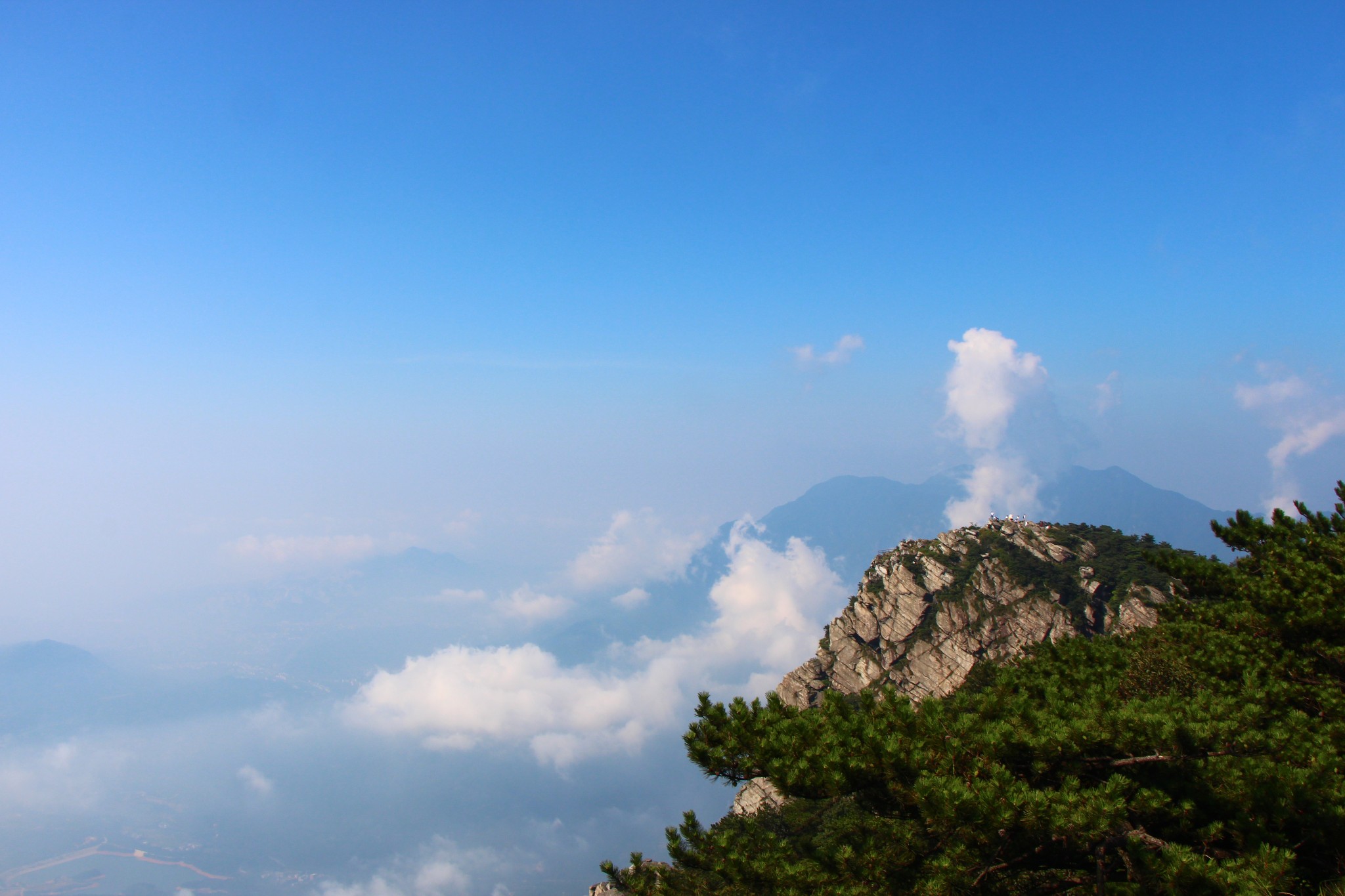 一家三口之初见庐山真面目